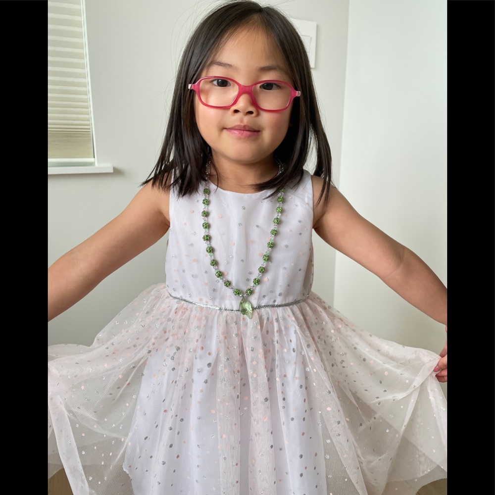 Fancy girls dress with fuzzy shawl size 4 - Picture 10 of 10
